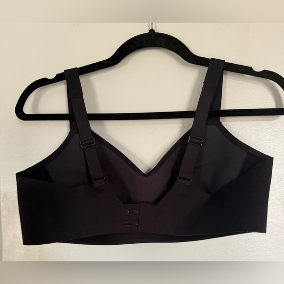 Lululemon Hold True Bra - 36C - Black - Picture 3 of 4
